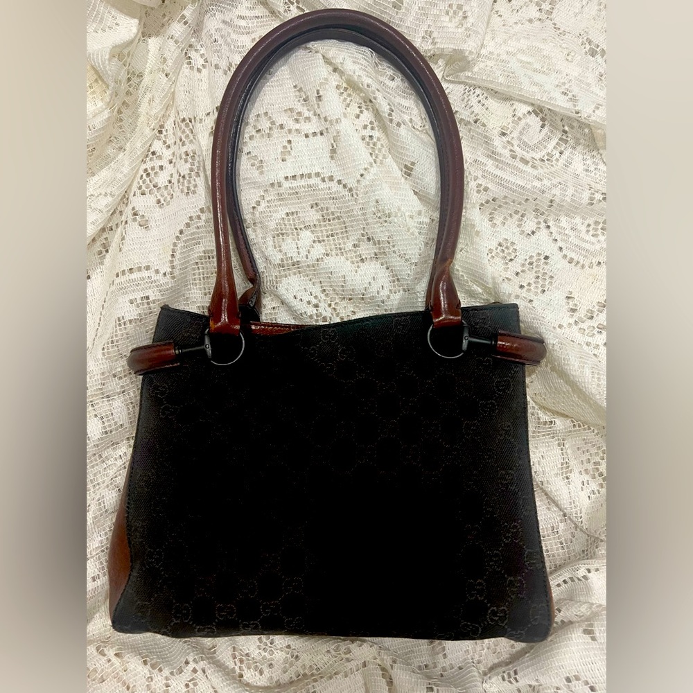 Extremely rare GUCCI GUCCISSIMA Horsebit tote in dark brown. Gently used